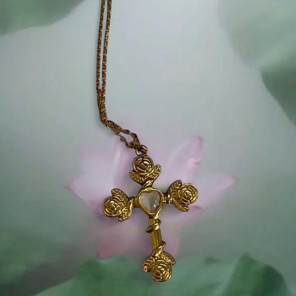 ꧁ᬊᬁ y2k style 18k gold-plated stainless steel rose cross necklace ᬊ᭄꧂